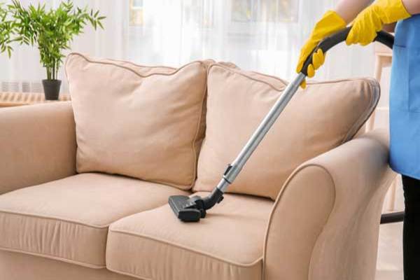 Sofa-Cleaning
